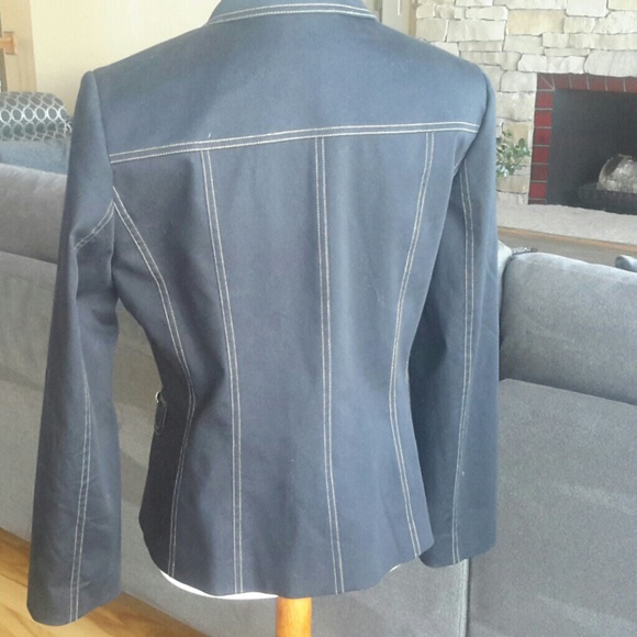 TAHARI ARTHUR LEVINE STRUCTURED DENIM BLAZER - Picture 6 of 7